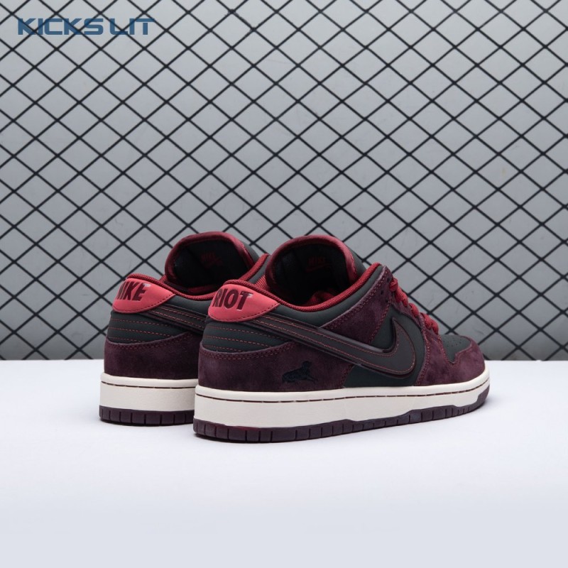 Riot Skateshop Nike SB Dunk Low FZ1289-200 Unisex Riot Skateshop Nike SB Dunk Low FZ1289-200 Unisex
