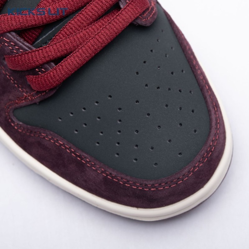 Riot Skateshop Nike SB Dunk Low FZ1289-200 Unisex Riot Skateshop Nike SB Dunk Low FZ1289-200 Unisex