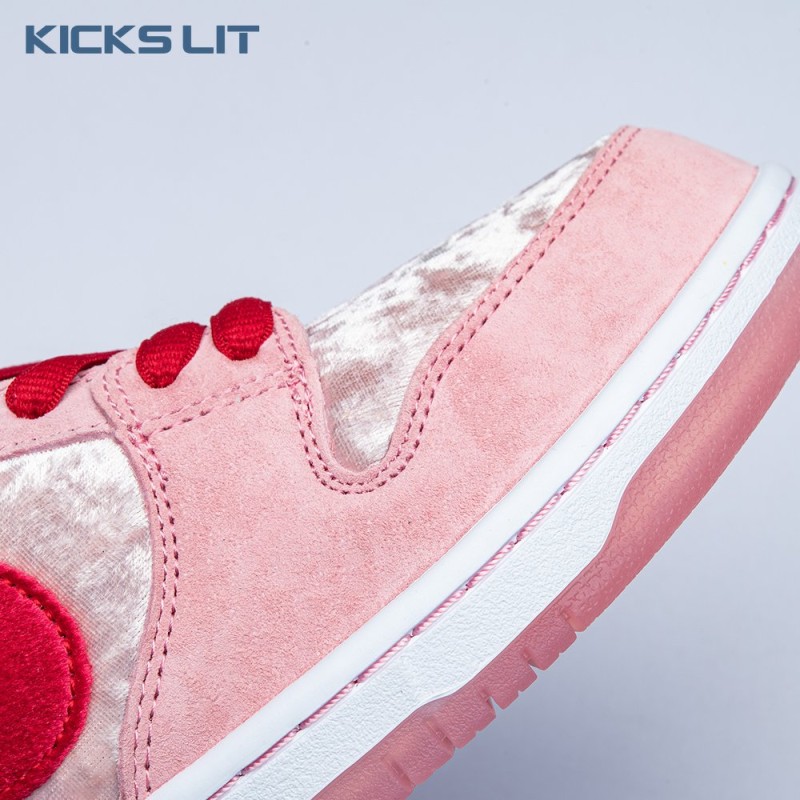 Dunk Low SB 'Valentine's Day' Unisex