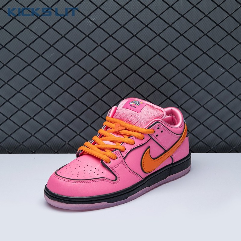 Nike SB Dunk Low  Nike SB Dunk Low