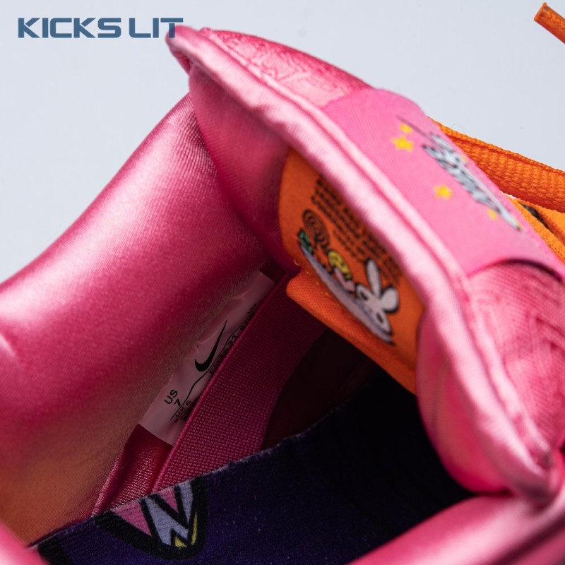 Nike SB Dunk Low  Nike SB Dunk Low