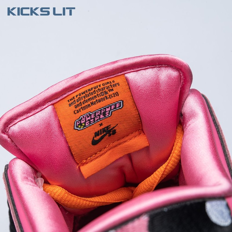 Nike SB Dunk Low  Nike SB Dunk Low