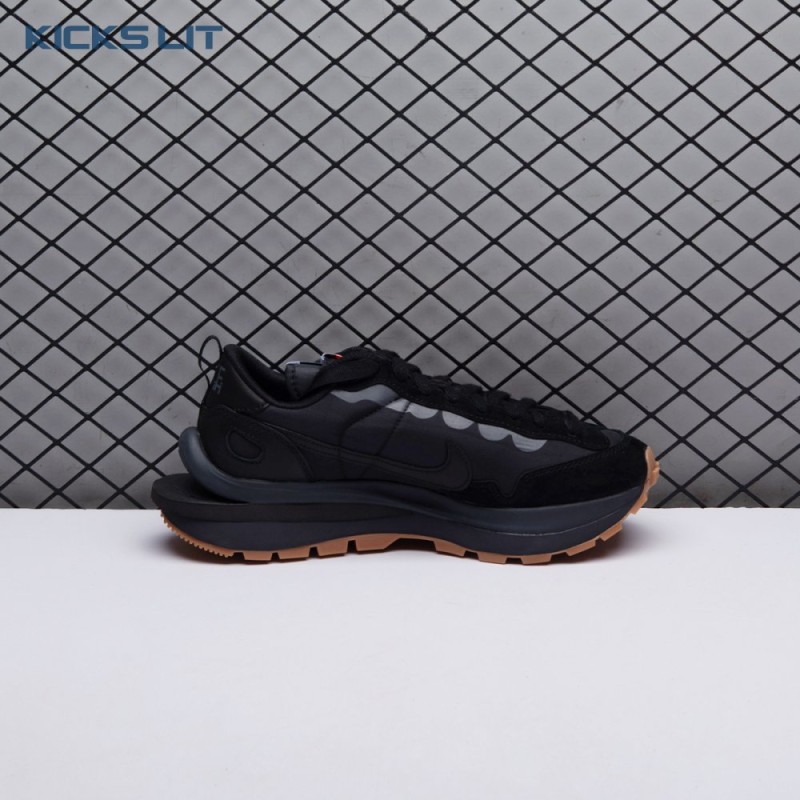 VaporWaffle 'Black Gum' Unisex VaporWaffle 'Black Gum' Unisex