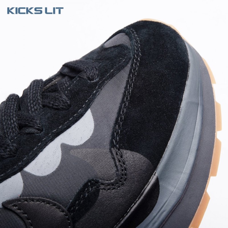 VaporWaffle 'Black Gum' Unisex VaporWaffle 'Black Gum' Unisex